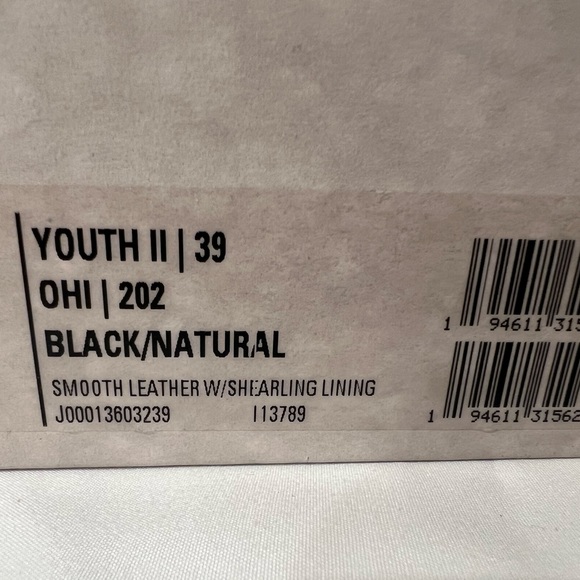 Jimmy Choo winter boots. Black leather fur lined with buckle accents - Picture 4 of 5